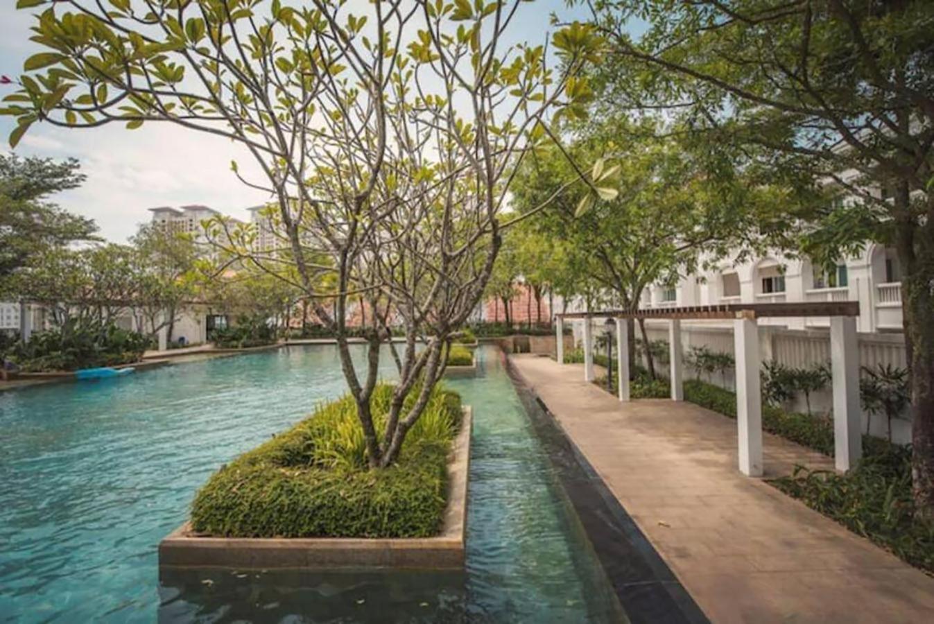 Tree Premier Suite Strait Quay Luxury Marina Suite Tanjung Tokong Eksteriør billede