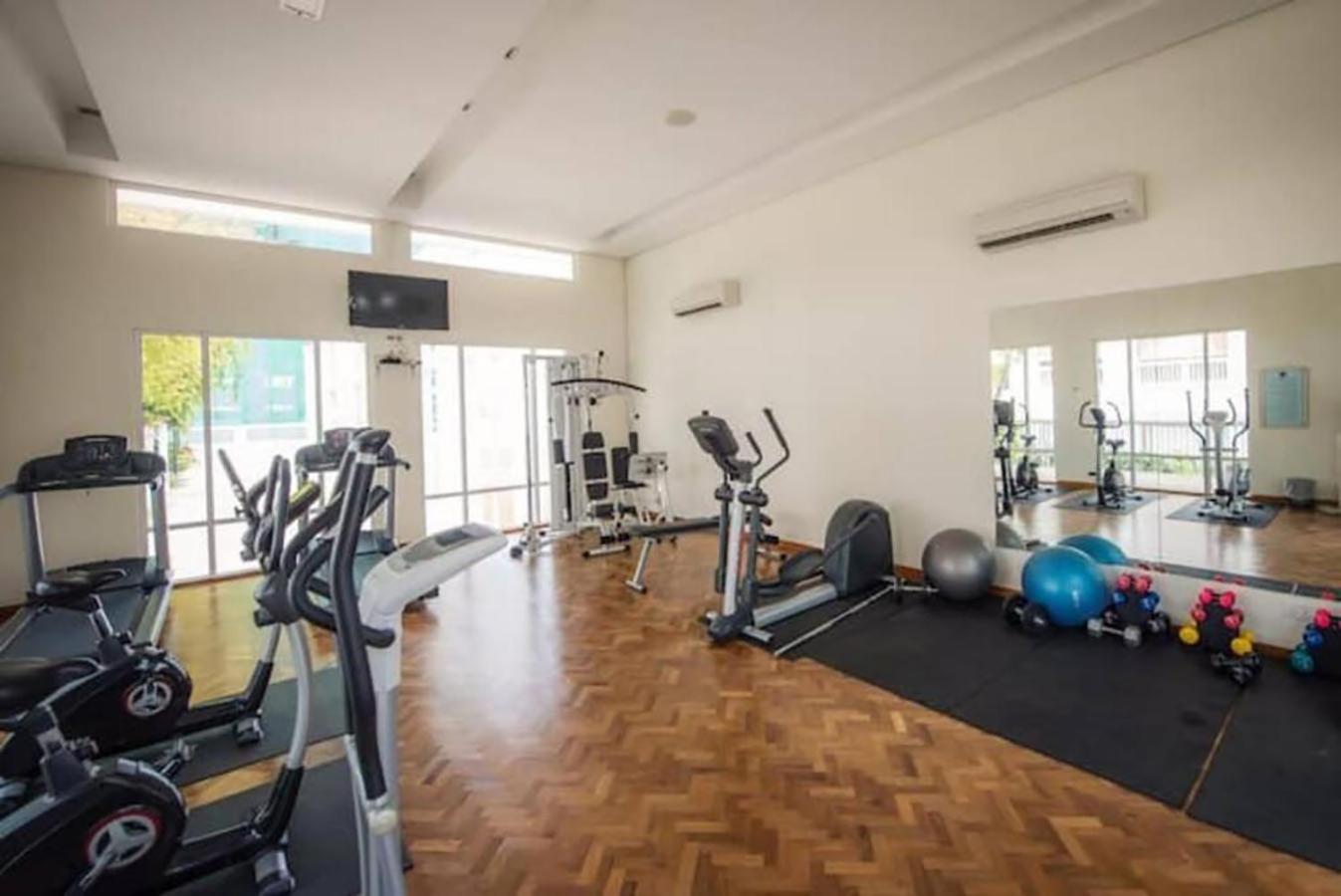 Tree Premier Suite Strait Quay Luxury Marina Suite Tanjung Tokong Eksteriør billede